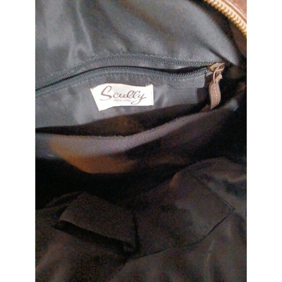 SCULLY Soft Top-Grain Leather Backpack w/American Flag 17"H x 13"W x 5"Deep - Picture 7 of 10